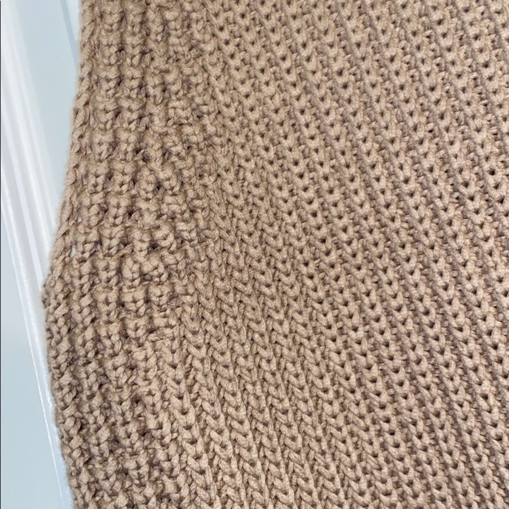 Sweater Turtle Neck - image 3